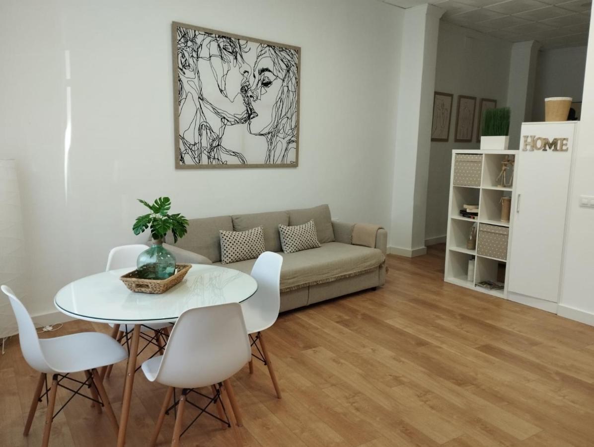 Apartamento Turistico Leo Baena Dış mekan fotoğraf