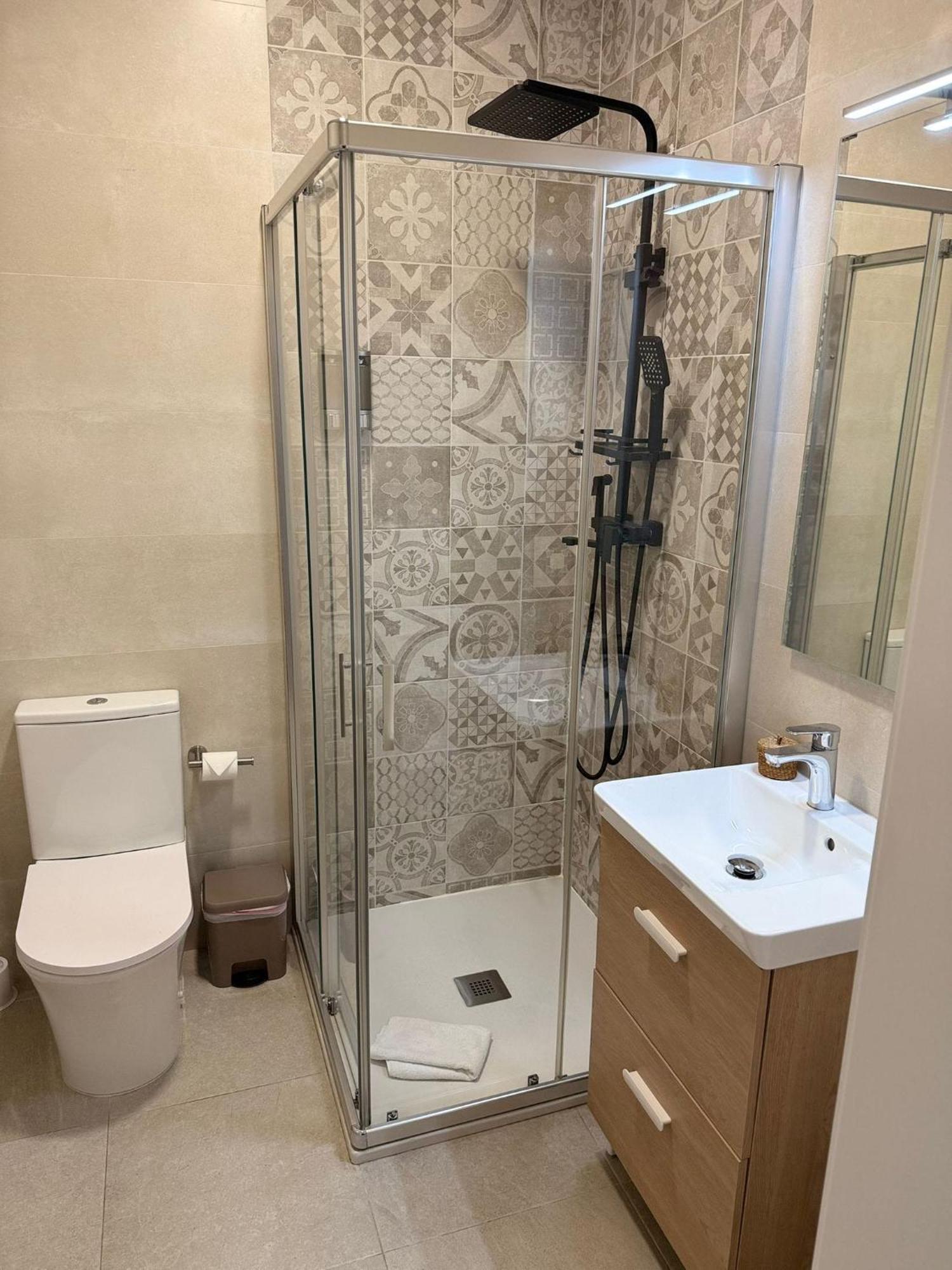 Apartamento Turistico Leo Baena Dış mekan fotoğraf
